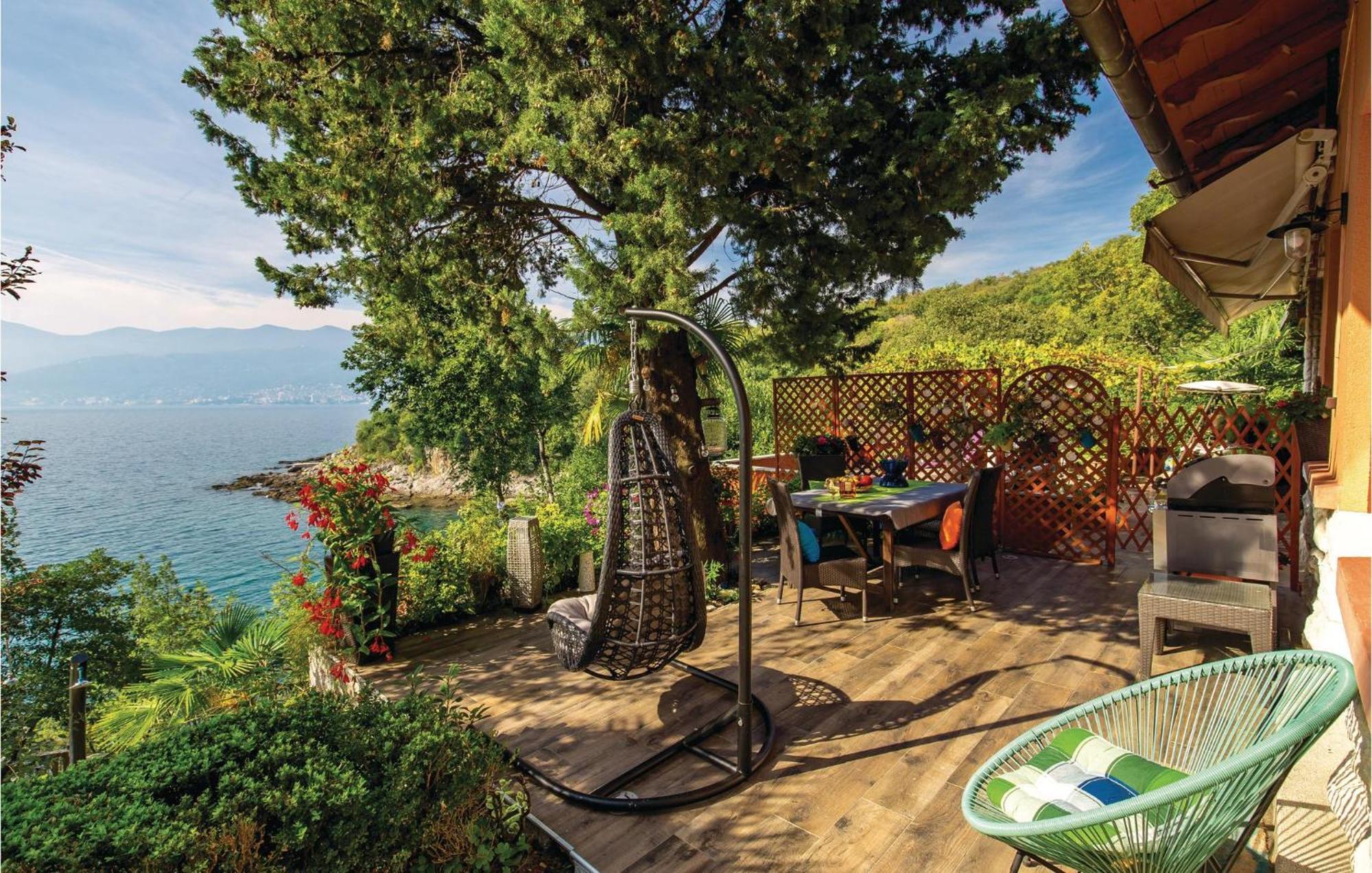 Lovely Apartment In Rijeka With House Sea View ภายนอก รูปภาพ
